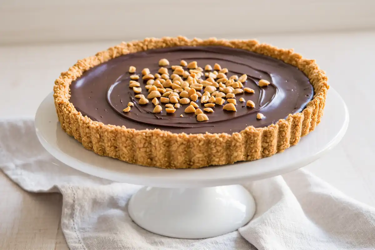 Torta Fit de Amendoim com Chocolate 70%