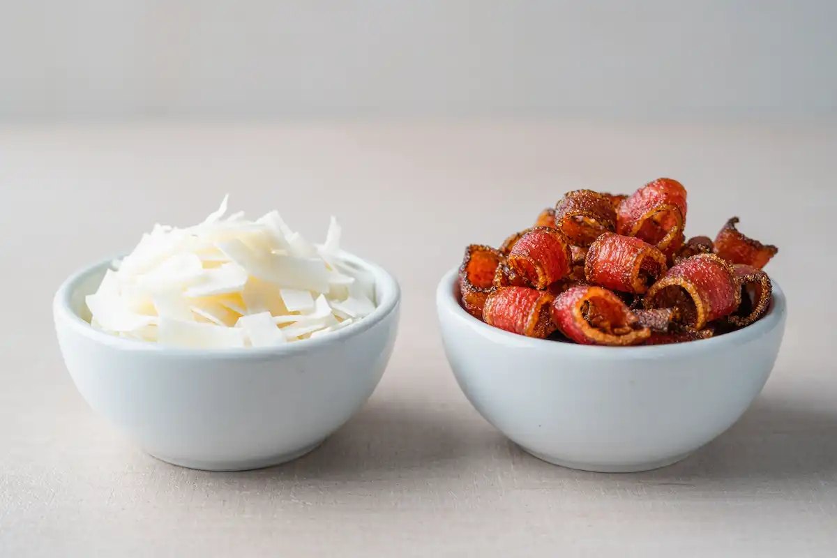Como Fazer “Bacon” de Coco Crocante Para Finalizar Qualquer Prato